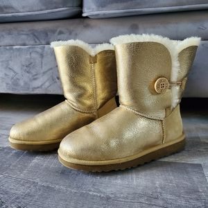 UGG Women's Bailey Button Gold Metallic Boot